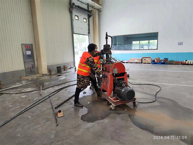 南安厂房地面下沉塌陷注浆加固施工